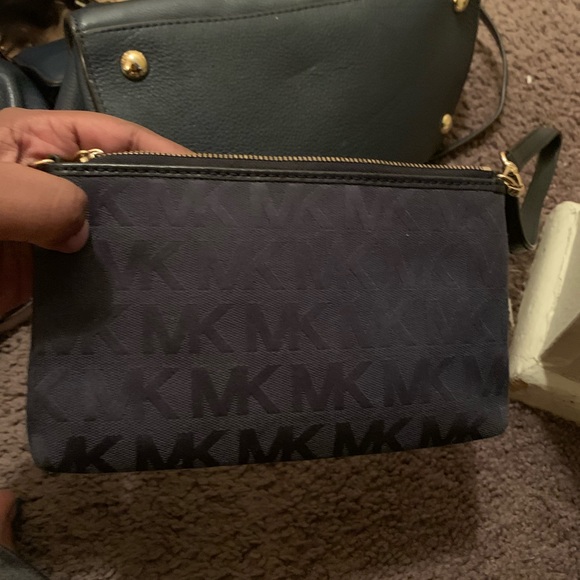 Michael Kors handbag and wallet - Picture 4 of 5